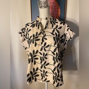 Luna Rae cream top with black embroidered leaves Sz XL